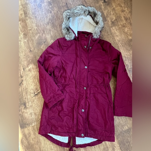 Burgundy Faux Fur Hoodie Sherpa Lined Parka Jacket women size S 4/6girl size 16